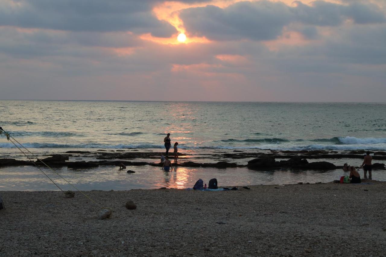 #דירת יוקרה על הים Sunset Beach Apartment# Givat Olga Buitenkant foto